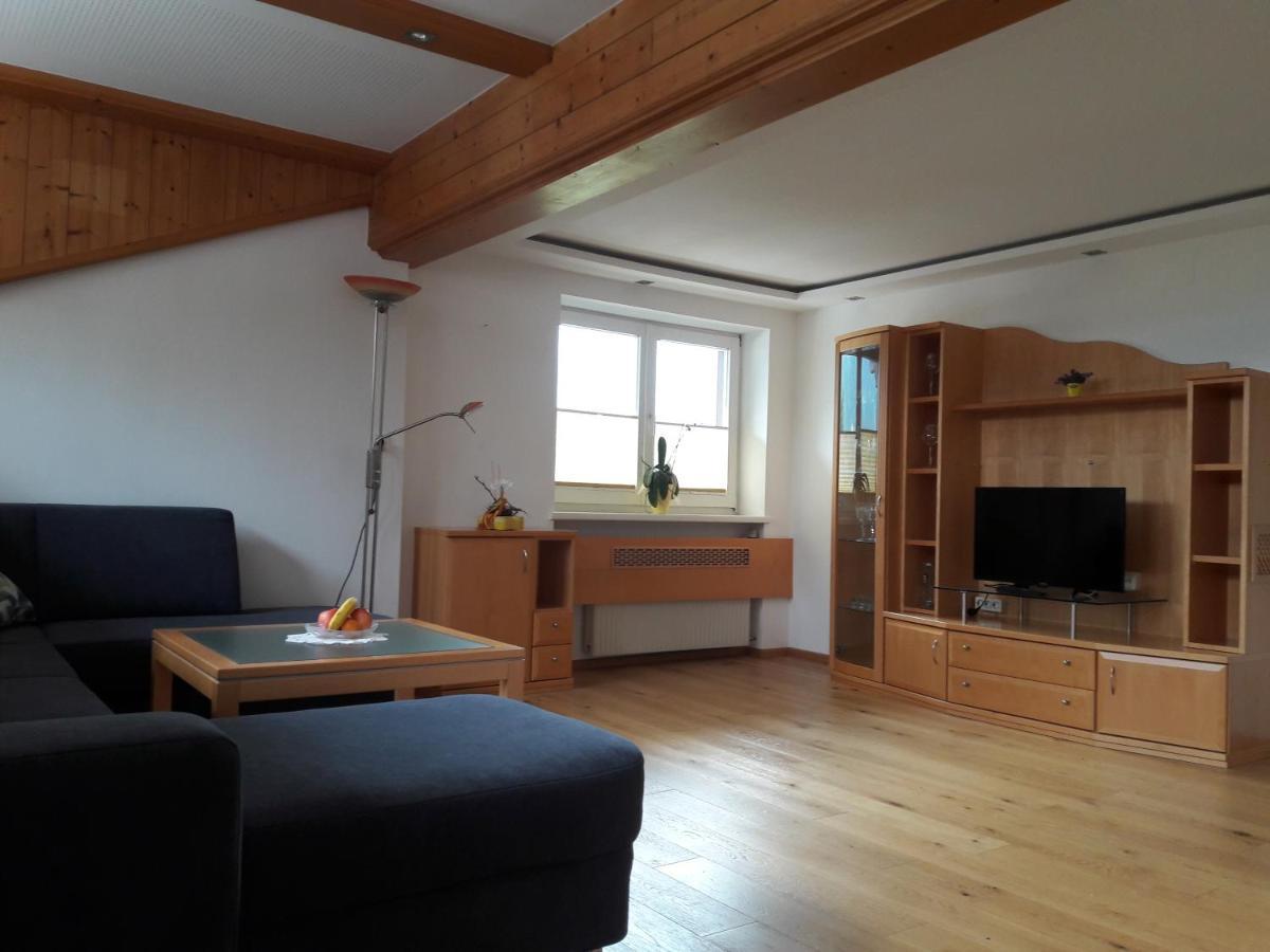 ホテル Haus Scharler, Talstation Neukirchen am Großvenediger エクステリア 写真