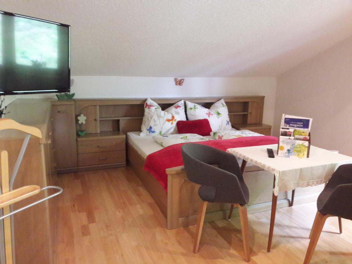ホテル Haus Scharler, Talstation Neukirchen am Großvenediger エクステリア 写真
